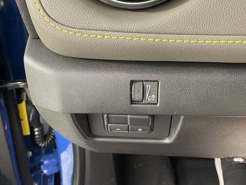 New 2026 Chevrolet Colorado ZR2 w/ Technology Package AWD/4WD image 10