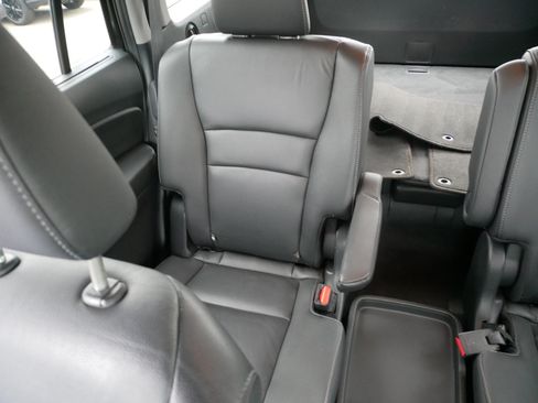 Used 2022 Honda Pilot Touring image 12