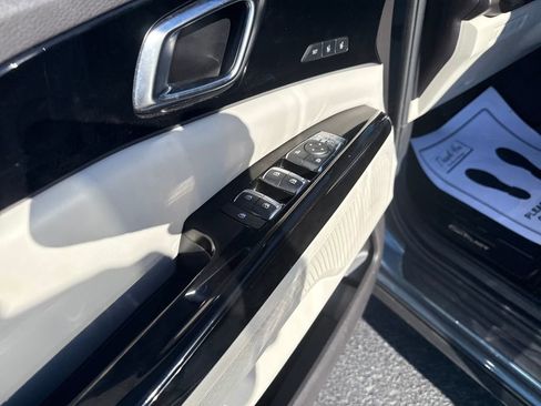 Used 2022 Kia Carnival SX FWD image 14