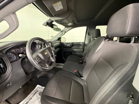 Used 2020 Chevrolet Silverado 1500 Custom w/ Custom Value Package AWD/4WD image 16