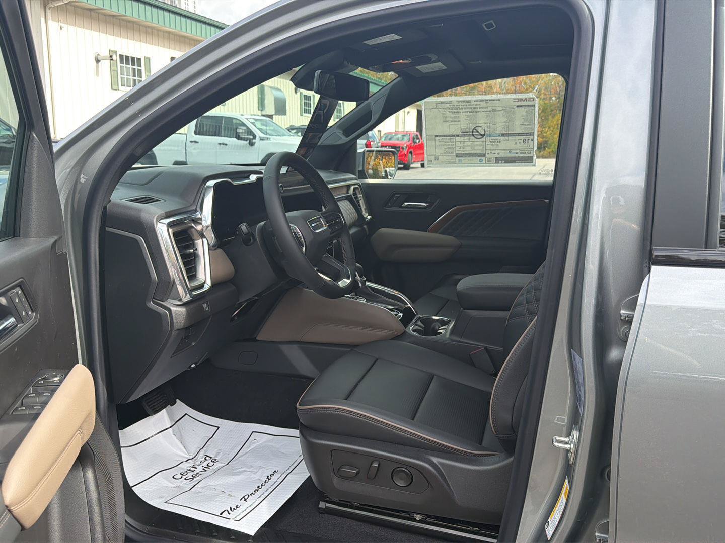 New 2026 GMC Canyon Denali AWD/4WD image 9
