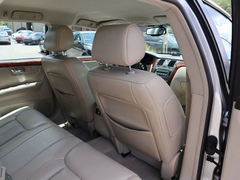 Used 2007 Cadillac DTS Luxury I image 18