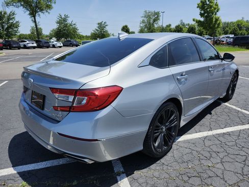 Used 2019 Honda Accord Touring image 19