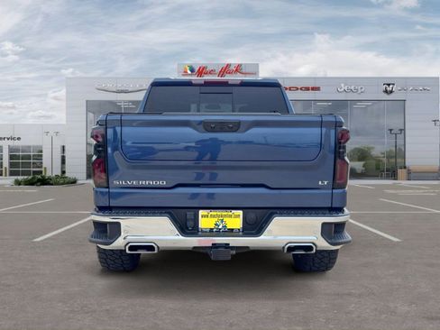 Used 2024 Chevrolet Silverado 1500 LT w/ Z71 Off-Road Package AWD/4WD image 4