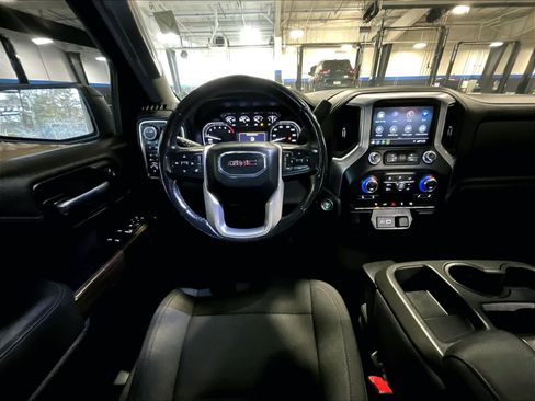 Used 2022 GMC Sierra 1500 Elevation image 17