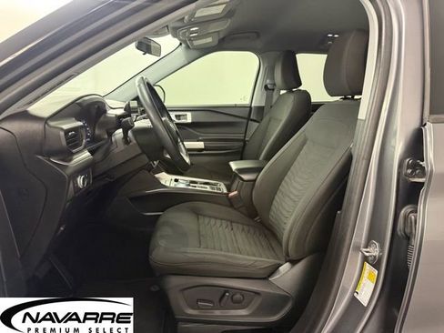 Used 2021 Ford Explorer XLT image 27