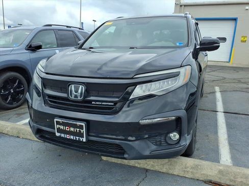 Used 2020 Honda Pilot Black Edition image 4