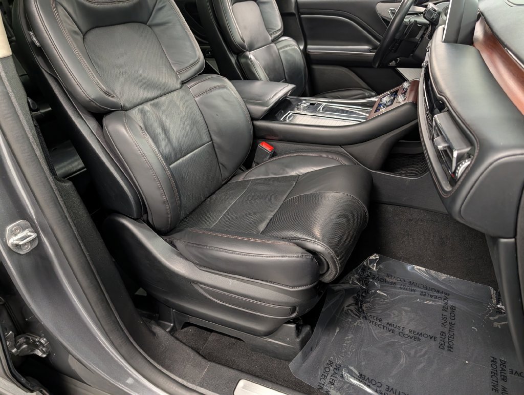 Used 2023 Lincoln Aviator Reserve w/ Equipment Group 201A AWD/4WD image 36