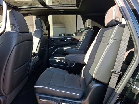Certified 2023 Cadillac Escalade Premium Luxury AWD/4WD image 14