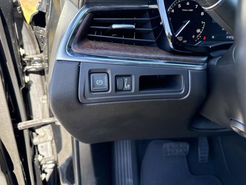 Used 2021 Cadillac XT5 Premium Luxury image 33