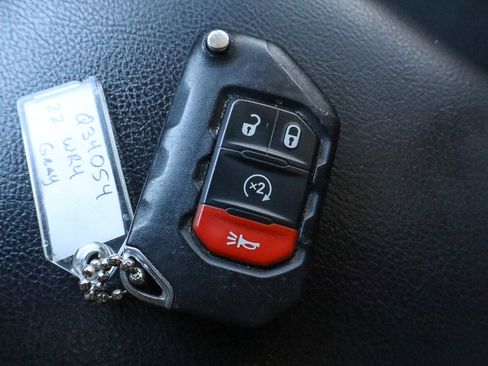 Used 2022 Jeep Wrangler Unlimited Willys image 33