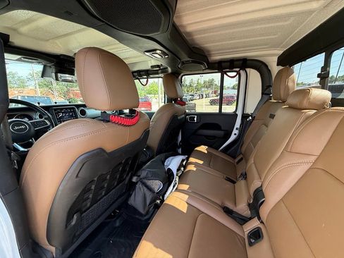 Used 2020 Jeep Gladiator Rubicon AWD/4WD image 25