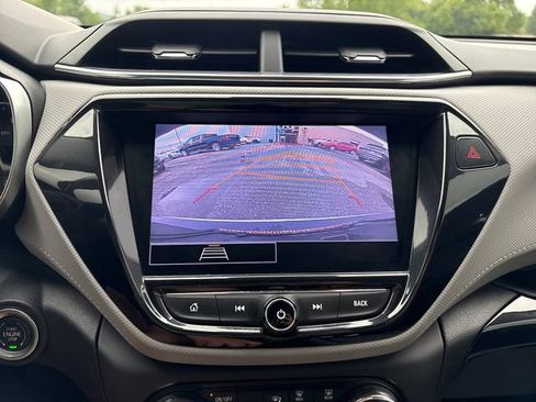 Used 2021 Chevrolet TrailBlazer LT FWD image 15