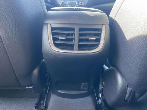 Used 2024 Chevrolet Malibu LT FWD image 11