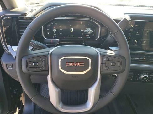 New 2026 GMC Sierra 1500 SLE image 10