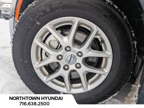 Used 2024 Chrysler Pacifica Touring-L image 46