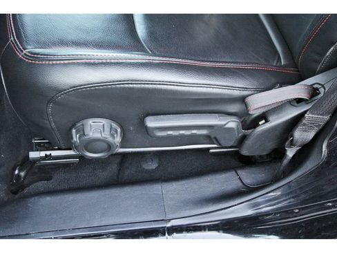 Used 2018 Jeep Wrangler Unlimited Rubicon AWD/4WD image 29