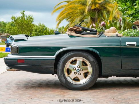 Used 1994 Jaguar XJS V12 Convertible image 10