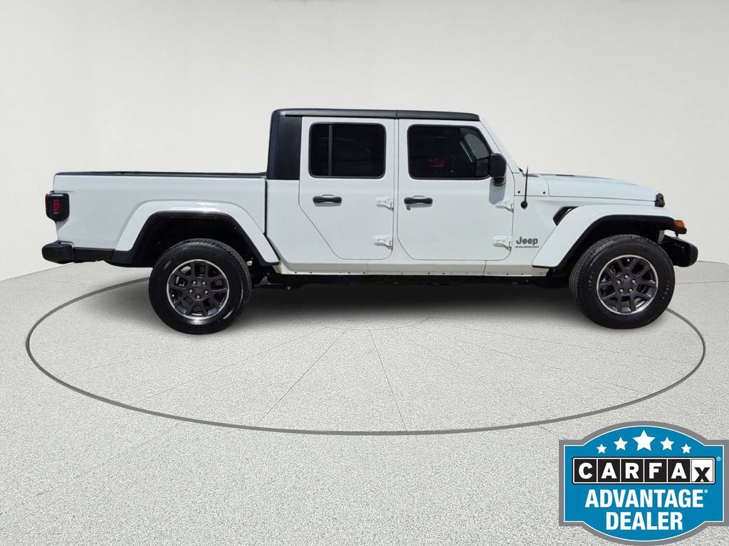 Used 2023 Jeep Gladiator Overland AWD/4WD image 6