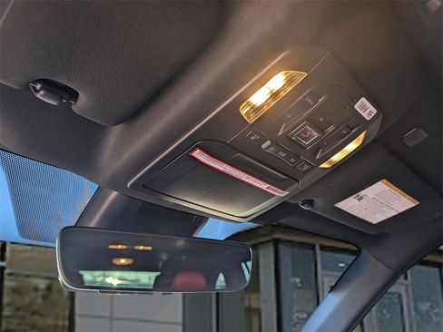 Used 2023 Toyota Highlander XSE image 34