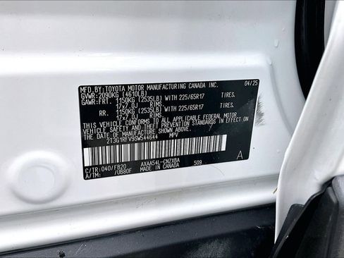 Used 2025 Toyota RAV4 LE AWD/4WD image 35