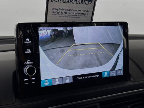 New 2025 Honda Pilot Touring image 16