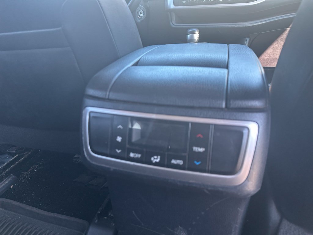 Used 2015 Toyota Highlander Plus FWD image 18