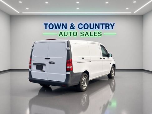 Used 2016 Mercedes-Benz Metris image 6