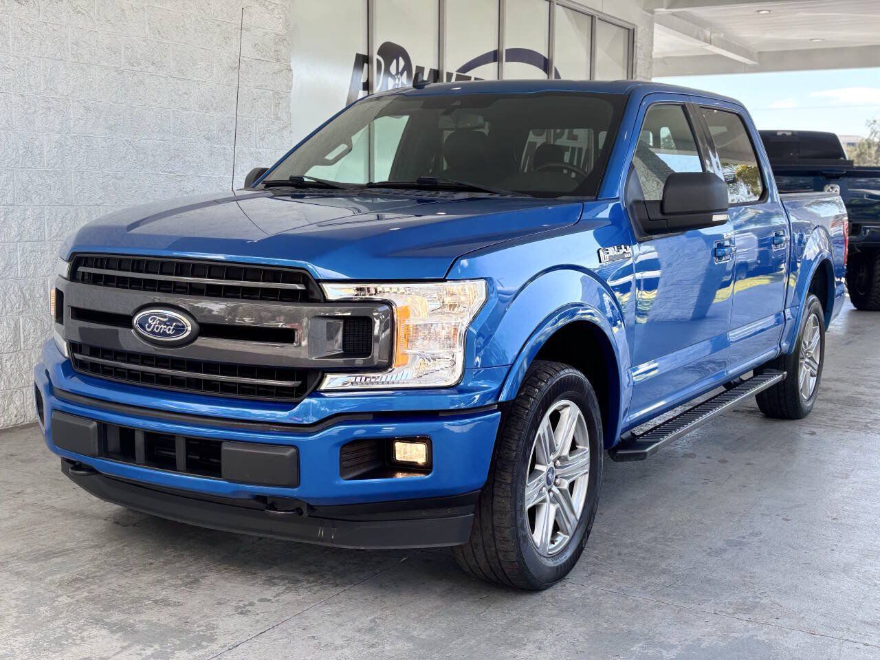 Used 2019 Ford F150 XLT w/ Equipment Group 302A Luxury AWD/4WD image 2