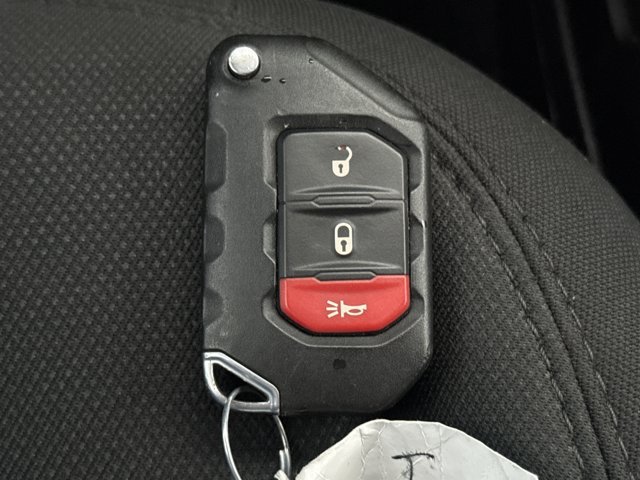 Used 2019 Jeep Wrangler Sport AWD/4WD image 21