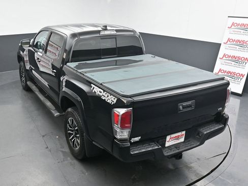 Used 2020 Toyota Tacoma TRD Sport image 33