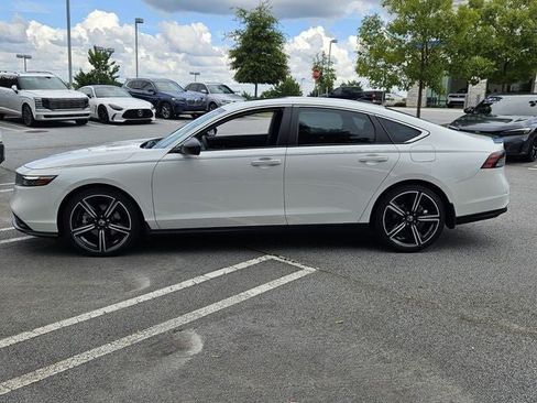 Used 2024 Honda Accord Sport image 4