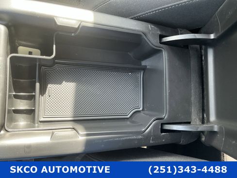 Used 2018 Chevrolet Colorado LT RWD image 25