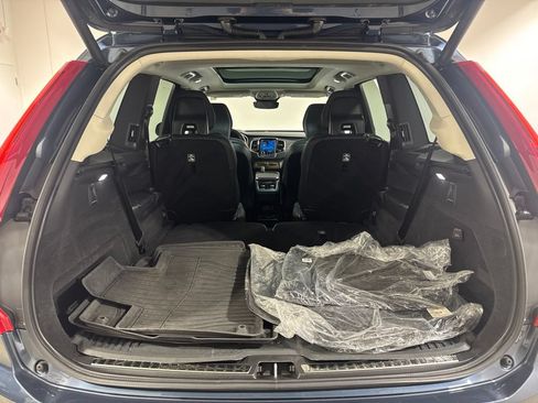 Used 2023 Volvo XC90 B6 Plus AWD/4WD image 31