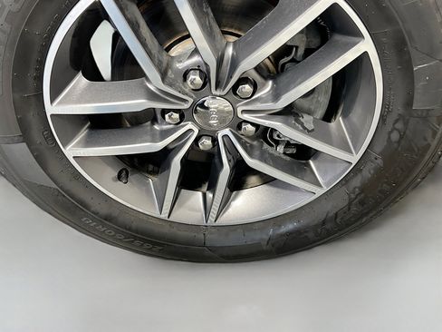 Used 2018 Jeep Grand Cherokee Limited image 14