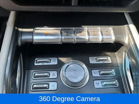 Used 2024 Lincoln Nautilus Reserve AWD/4WD image 30