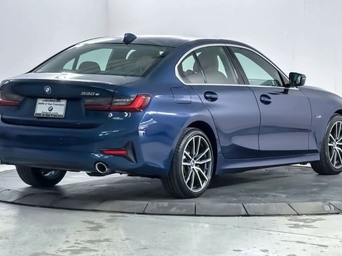 Used 2022 BMW 330e w/ Premium Package RWD image 2