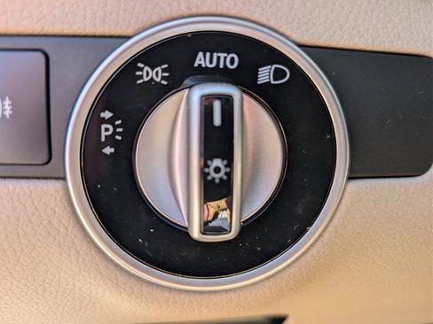Used 2016 Mercedes-Benz GL 450 4MATIC image 27