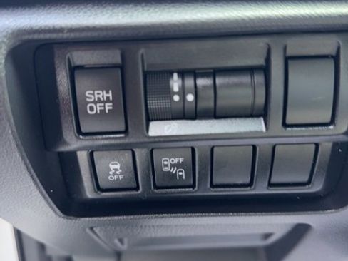 Used 2021 Subaru Impreza 2.0i Limited w/ Popular Package #1 image 10