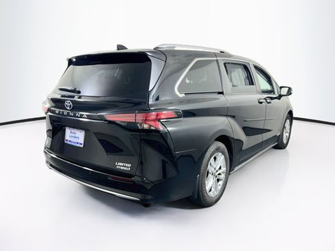 Used 2021 Toyota Sienna Limited AWD/4WD image 5