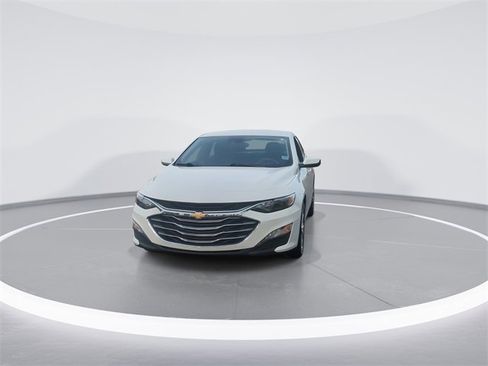 Used 2023 Chevrolet Malibu LT w/ Driver Confidence Package image 3