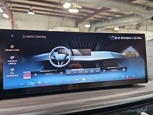 New 2026 BMW X7 xDrive40i w/ Premium Package image 23