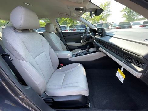 Certified 2025 Honda Accord LX image 32