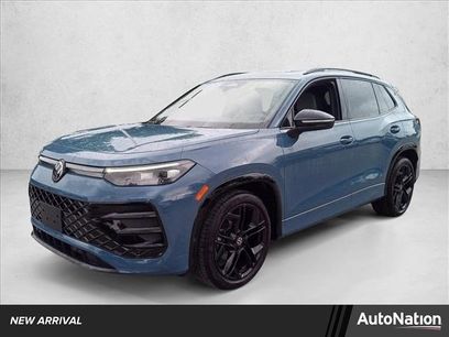 Used 2025 Volkswagen Tiguan SE R-Line