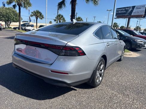 Used 2023 Honda Accord EX image 6
