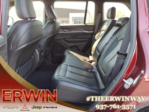 Certified 2024 Jeep Grand Cherokee Limited w/ Trailer Tow Package image 25