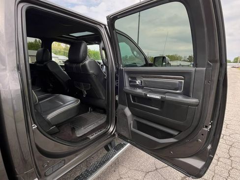 Used 2018 RAM 2500 Limited AWD/4WD image 15