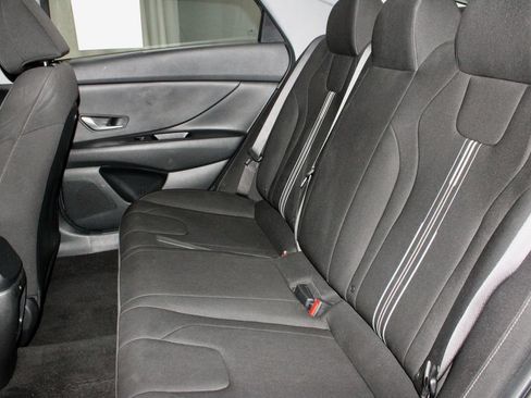 Used 2024 Hyundai Elantra SEL FWD image 22