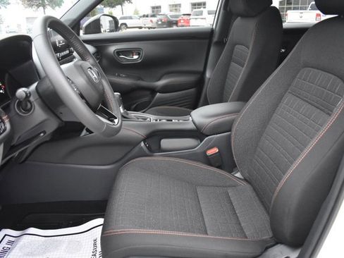 Used 2024 Honda HR-V Sport image 14