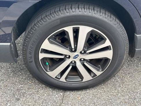 Used 2018 Subaru Outback 2.5i Limited AWD/4WD image 10